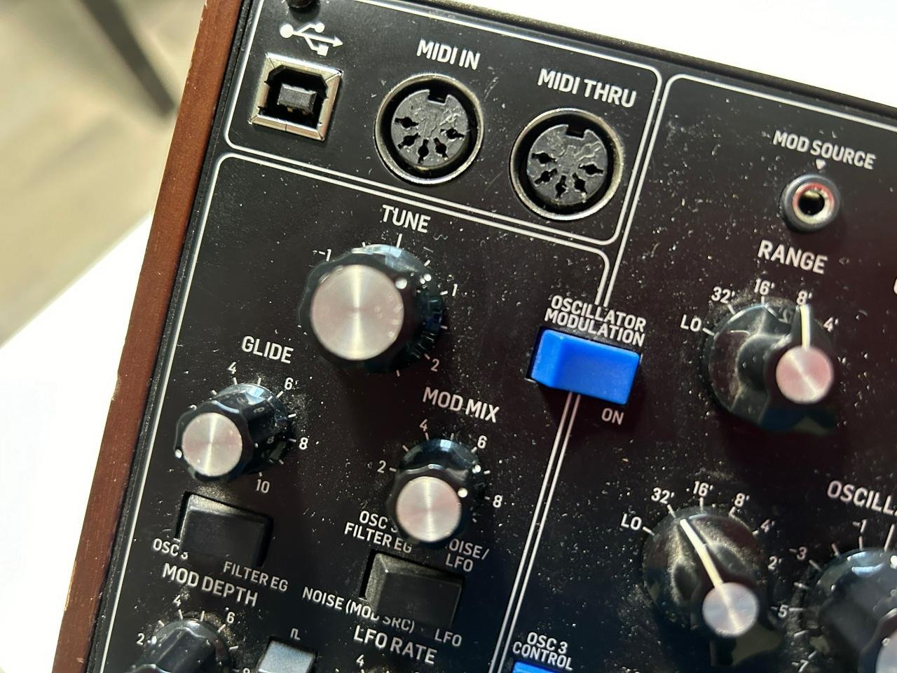 Behringer MODEL D Semi-Modula...