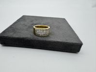 Ring 18K Guld, 36 prinsesslipade diamanter 