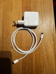 Apple 30W USB-C Power Adapter och C-C kabel 