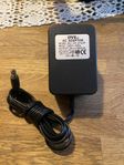 AC adapter 9v- - 1000 mA