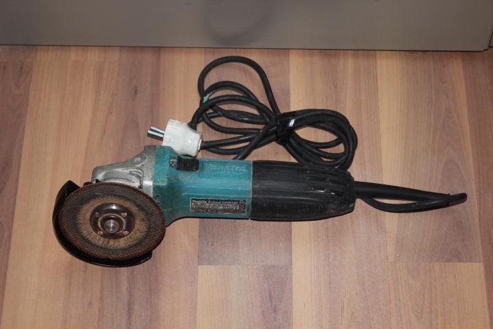 Makita vinkelslip GA5030R