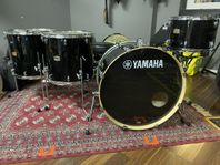 Yamaha Stage Custom 2 x 24”, 13”, 16”, 18”