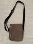 Lacoste Axelremsväska - Unisex Cross Body bag