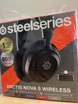 Gaming headset Arctic Nova 5