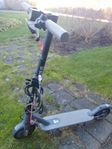 Elsparkcykel 1 E-WHEELS modell E2S v2