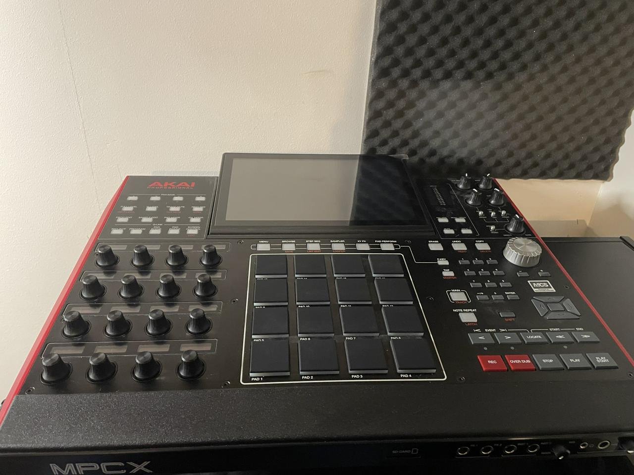 Akai MPC X