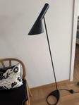 Arne Jacobsen golvlampa