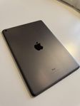 Apple iPad 2021 64gb - Allt funkar men sprucket glas - BVSSA