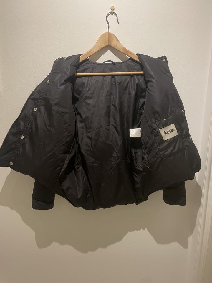 Puffer Jacket Acne Studios  