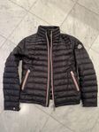 Moncler jacka unisex 