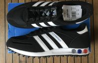 Adidas sneakers & Björn Borg fodrade skinnsneakers