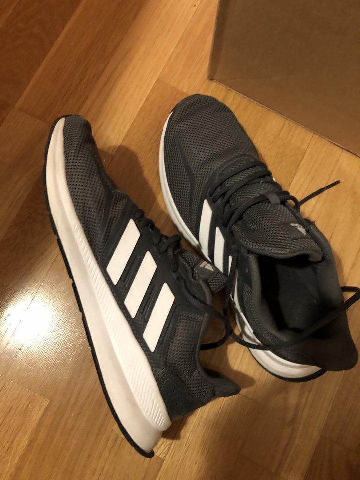 Inomhusskor herr Adidas det 42