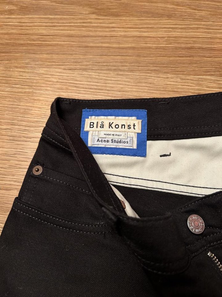 ACNE Jeans svarta Blå Konst 3...