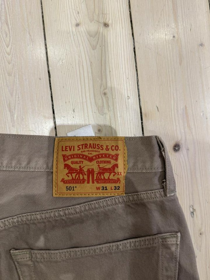 LEVIS 501