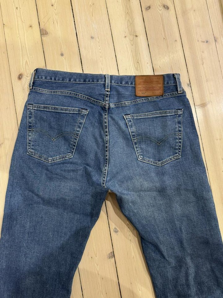 LEVIS 501