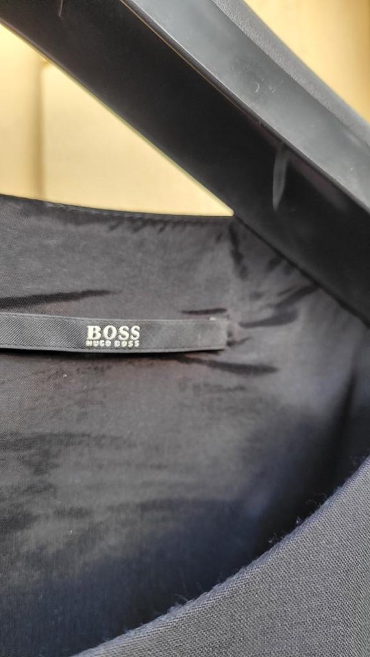 Hugo Boss - klänning i kostym...