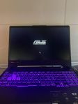 Hej, säljer nu min bärbara gaming laptop i jätte fint ski