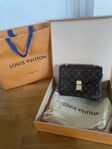 Louis Vuitton Pochette Métis Monogram canvas