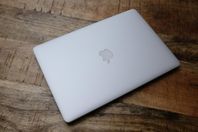 MacBook Pro / 16gb RAM / 256 SSD