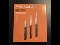 NY! Fiskars Essential Grönsaksknivset 3 delar svart