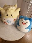 2 stora pokemon squishmallows 