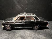 Corgi Mercedes-Benz 240D 1976