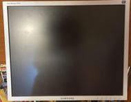 Samsung Syncmaster 940B – 19 tums skärm