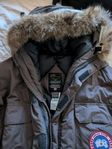 Canada Goose Expedition och North Face i mycket bra skick 