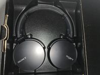 Sony MDR-XB650BT bluetoothhörlurar.