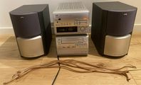 JVC mini stereo med kasett och 3 cd-växlare i bra skick!