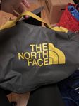 The North Face duffelbag