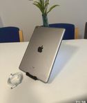 ipad 6th  gen 32 GB 