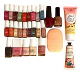 Stort kit med nagellack - O.P.I, Essie, Emite, Nails.Inc mm