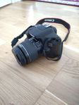 Canon EOS 2000D med EF-S 18-55 mm objektiv – Sparsamt anv