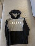 Svart Jordan hoodie