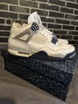 Jordan 4 Midnight Navy 