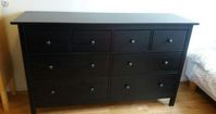 Ikea byrå Hemnes med 8 lådor . 160x96 cm