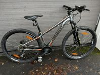 Merida 27,5” mountainbike 24-vxl hydrauliska disc