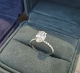 Diamant ring Oval 2.08 ct - 18k vitguld