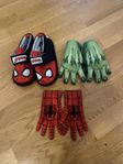 Spiderman- och Hulkenvantar och Spidermantofflor