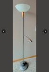 Golvlampa ( tallriken är glas ej plast) höjd 160 cm