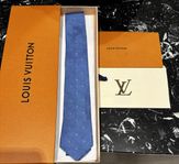 Louis Vuitton slips + kvitto, kartong