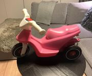 Rosa liten Scooter i plast med tre hjul passar ca 1-3år 