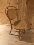 Snygg stol i Thonet-stil