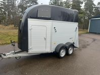 Hästtransport Humbaur Xanthos Aero