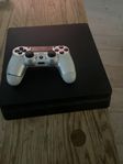 Ps4 slim,  har inga kontakter till. Kontrollen dugligt skick