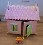 Le toy van dollhouse dockhus och dockor