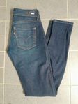 Levis Demi curve skinny jeans 24