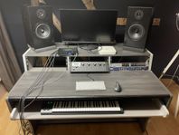 Studiobord Zaur Miza 88 XL