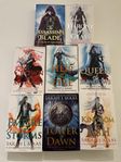 Throne of Glass serien + The Assassin’s Blade, engelska